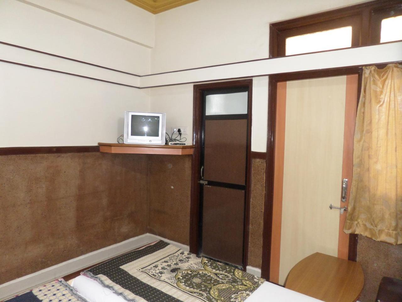 Hotel Padma นาสิก ภายนอก รูปภาพ