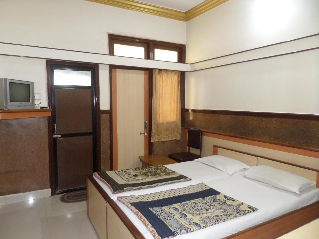 Hotel Padma นาสิก ภายนอก รูปภาพ